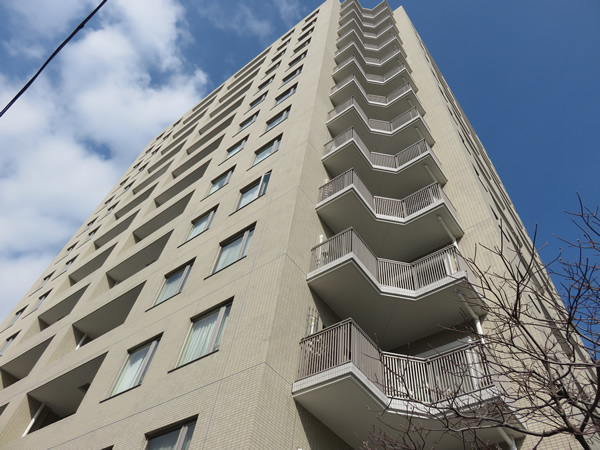 新百合ヶ丘パークハウス4番街の外観