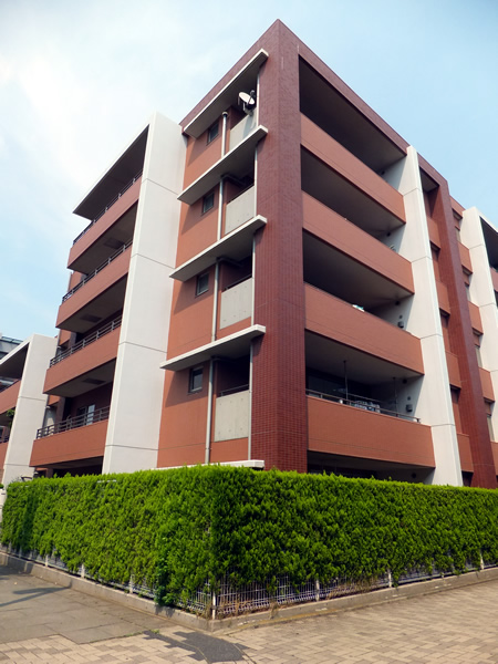 パルミナード横浜仲町台の外観