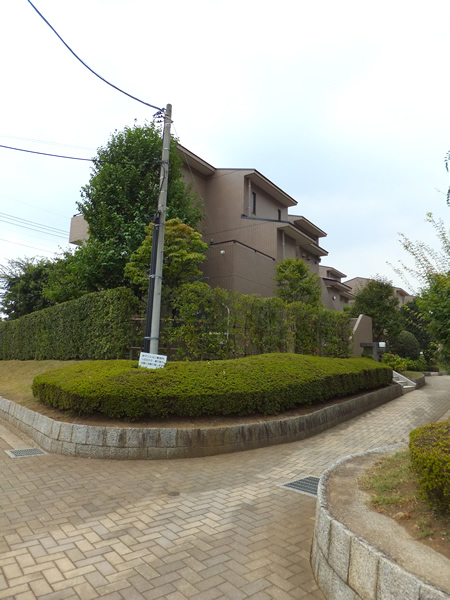 ヒルズアスパイア６号棟の外観