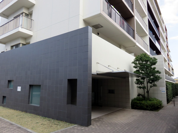 中央林間レジデンスハウスイーストの外観