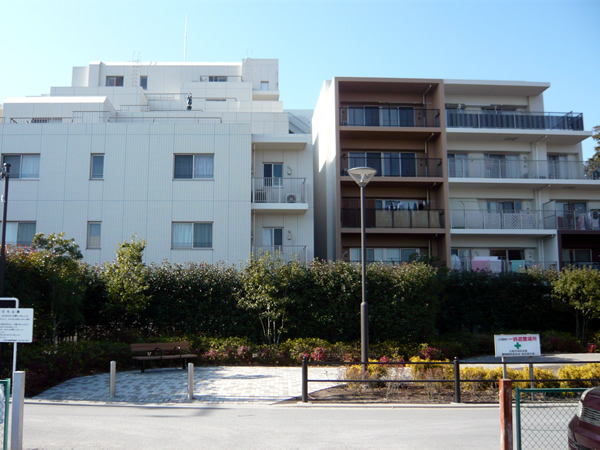 中央林間レジデンスハウスイーストの外観