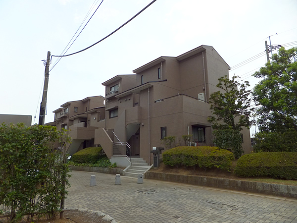 ヒルズアスパイア４号棟の外観