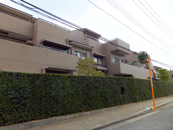 ヒルズアスパイア４号棟の外観