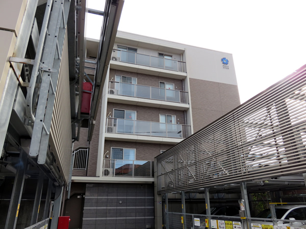 ポレスター小田急相模原の外観