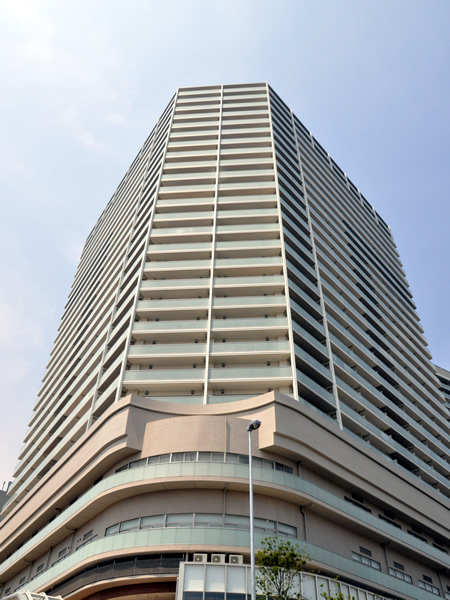 プラウドタワー相模大野の外観