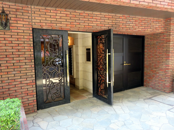 トーシンフェニックス日本橋蛎殻町2番館の外観