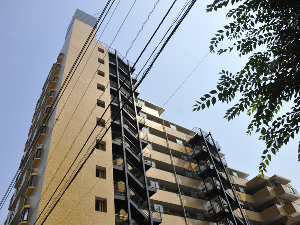 ライオンズプラザ相模大野1番館の外観