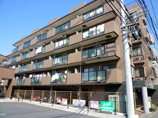 ライオンズマンション大和山王の外観