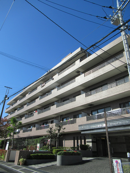 日神パレステージ鶴間南の外観