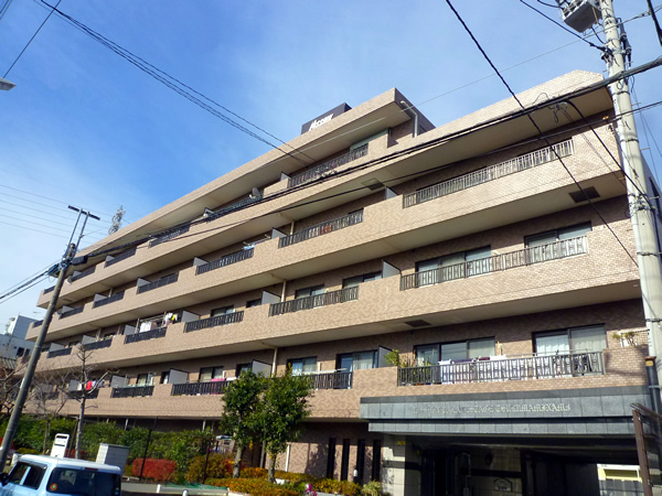 日神パレステージ鶴間南の外観