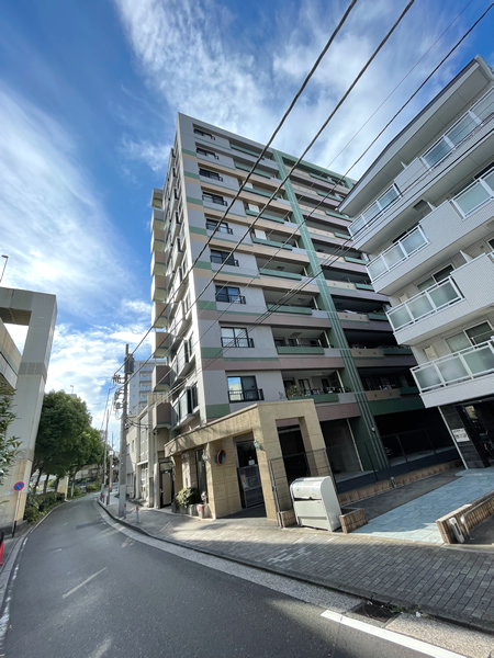 ロアーブル横浜吉野町の外観