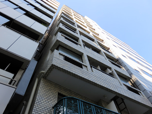 日本橋センチュリープラザの外観