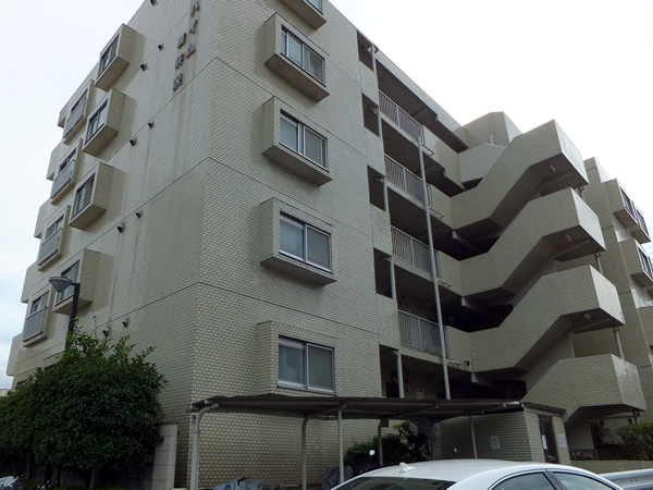 エンゼルハイム軽井沢の外観