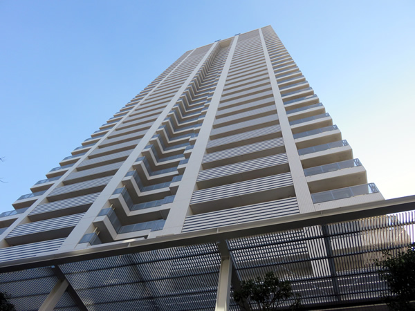 リガーレ日本橋人形町の外観