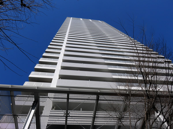 リガーレ日本橋人形町の外観