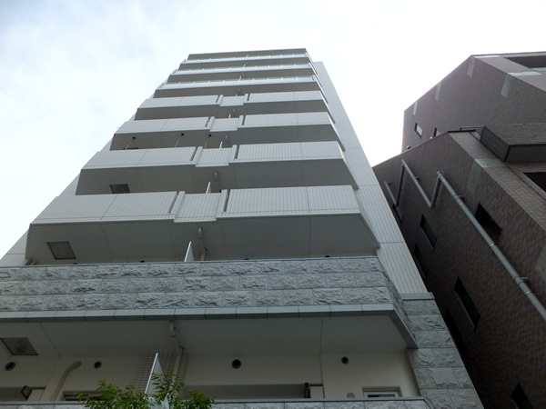 プレサンスロジェ横浜関内の外観