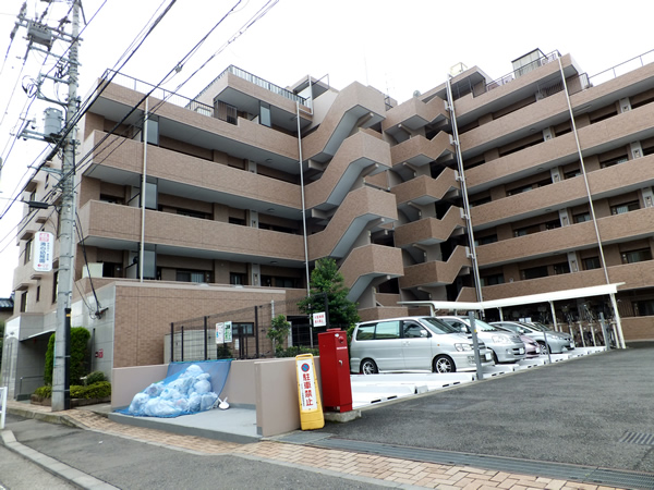 アクティス相模原の外観