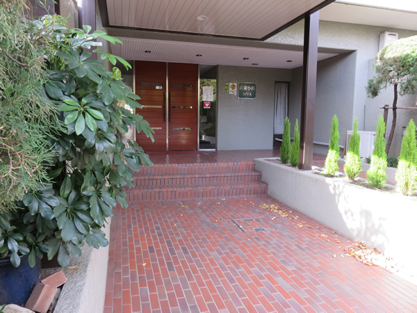 武蔵小杉ハウスの外観