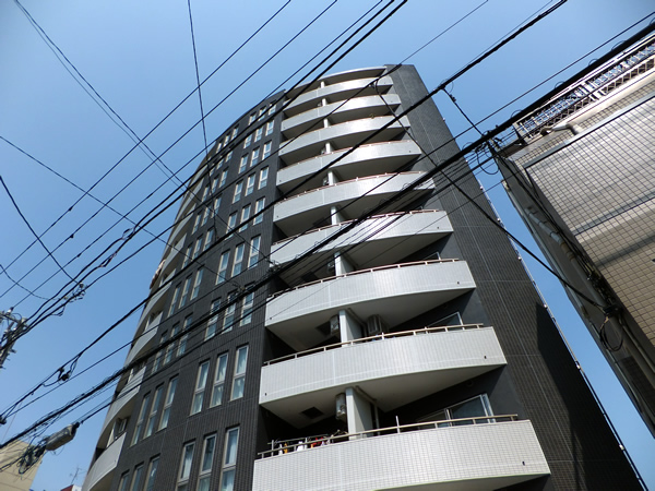 クオス横浜の外観