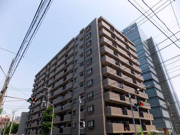 シャリエ横浜ベイグランデの外観