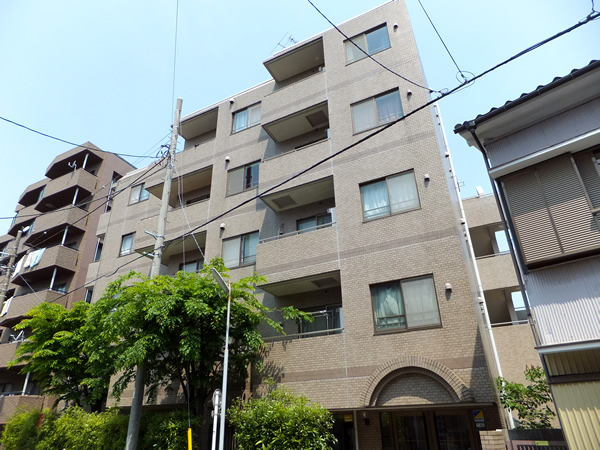 コスモ横浜ルオーレの外観