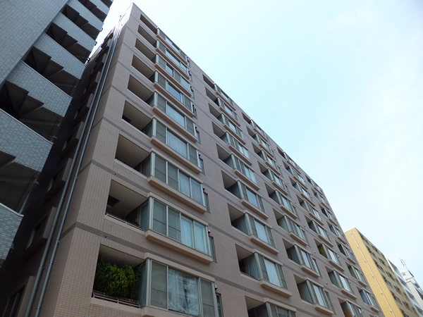 ヴィルヌーブ横浜紅葉坂の外観