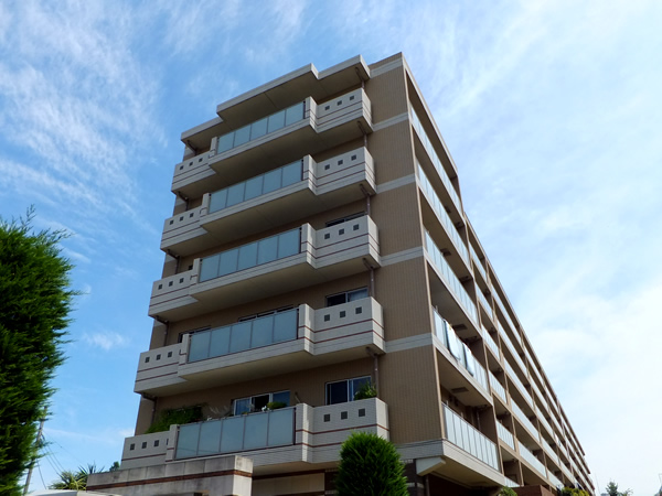 ミオカステーロあざみ野南の外観