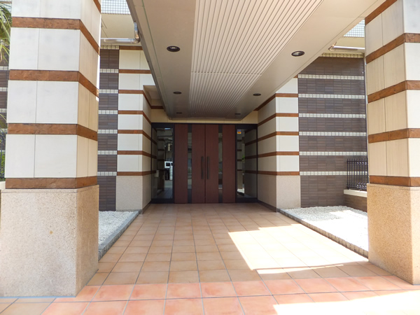 ミオカステーロあざみ野南の外観