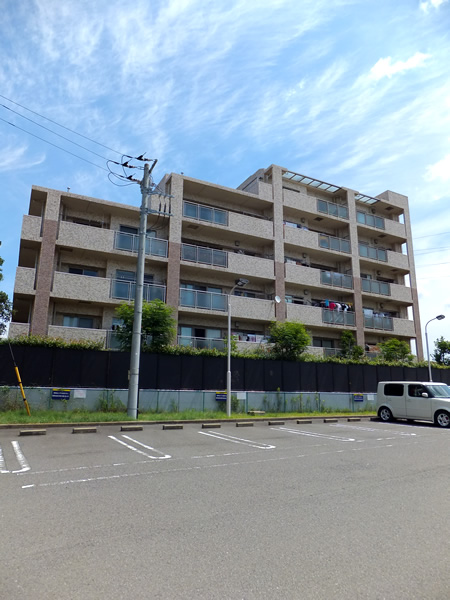 ライネスハイム青葉荏田の外観