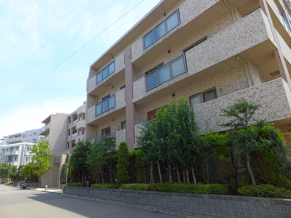 ライネスハイム青葉荏田の外観