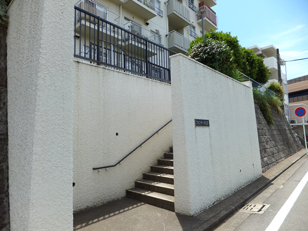 フォンテーヌ江田の外観