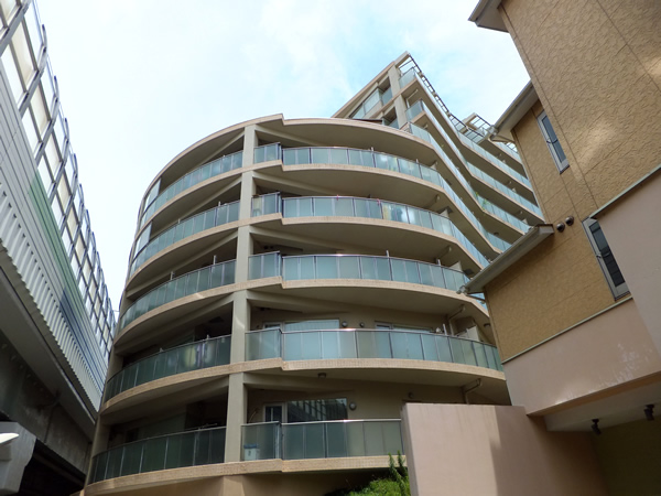 エルクラウディア青葉の外観