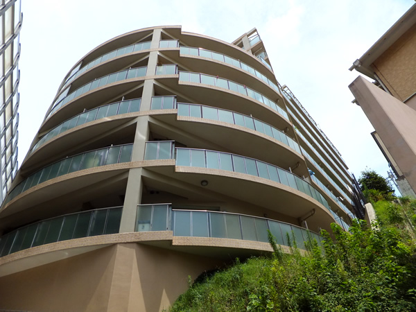 エルクラウディア青葉の外観