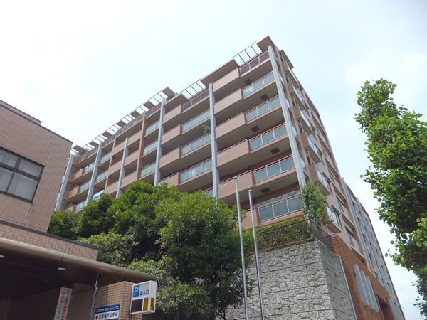 ヒルズガーディアム青葉江田の外観