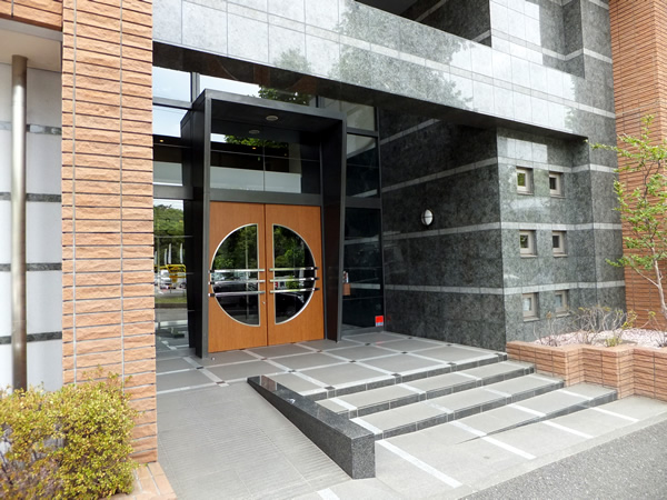 ヒルズガーディアム青葉江田の外観