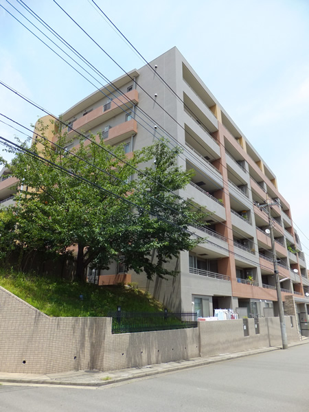 パストラルフォート江田の外観