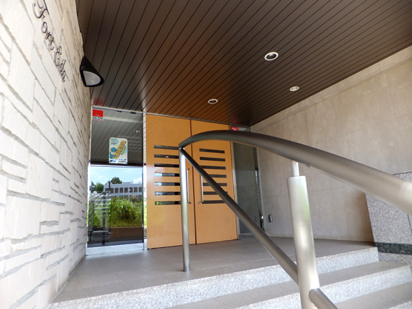 パストラルフォート江田の外観