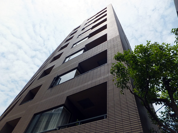 レガロ中野坂上の外観