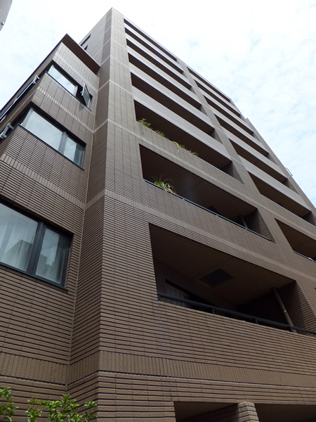 レガロ中野坂上の外観