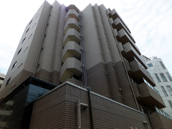 レガロ中野坂上の外観