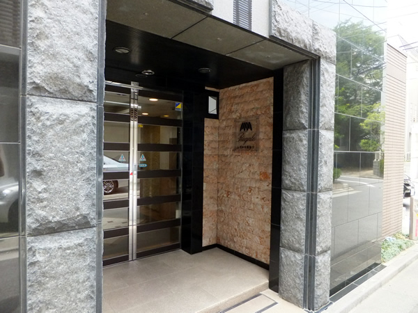 レガロ中野坂上の外観