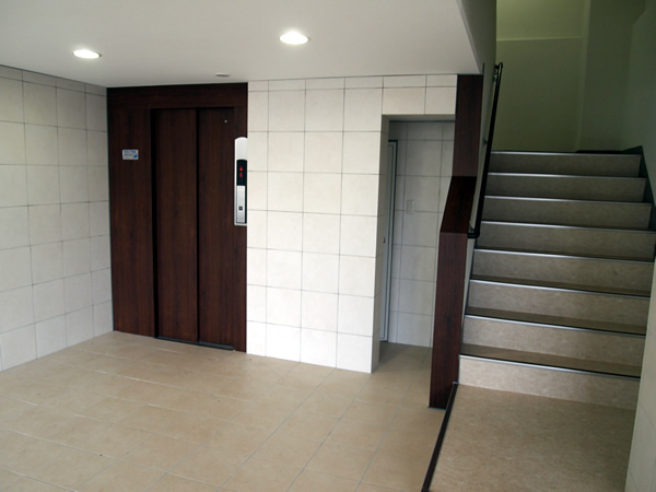 エクセレンス横浜の外観