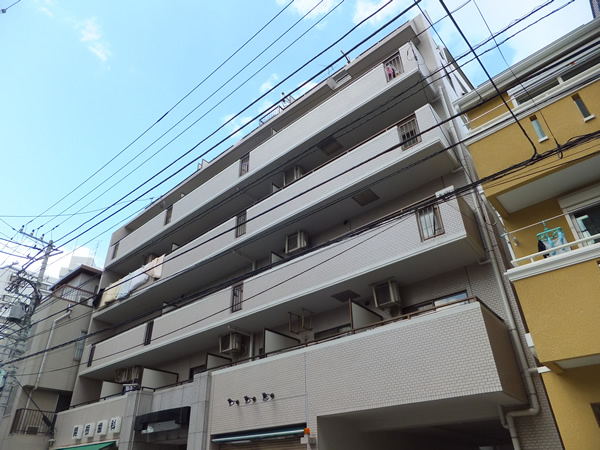 コスモプレイス鶴見中央の外観