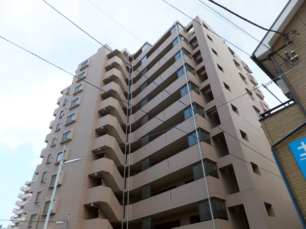 クリオ鶴見中央1番館の外観