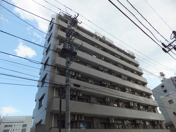 パークノヴァ鶴見の外観