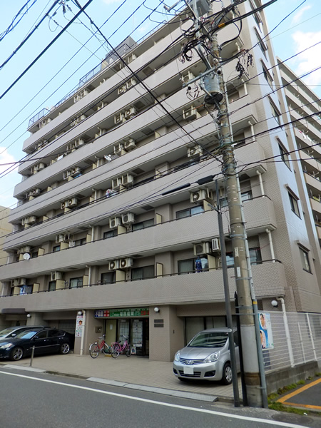 パークノヴァ鶴見の外観