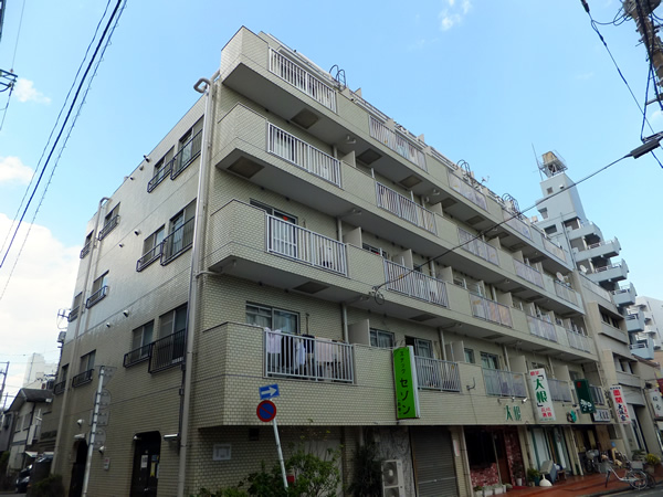 エンゼルハイム鶴見中央の外観