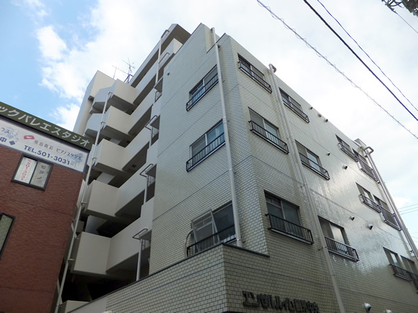 エンゼルハイム鶴見中央の外観