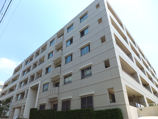 ブリリアヒルズ宮前平の外観