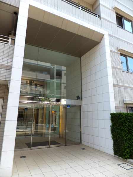 ブリリアヒルズ宮前平の外観